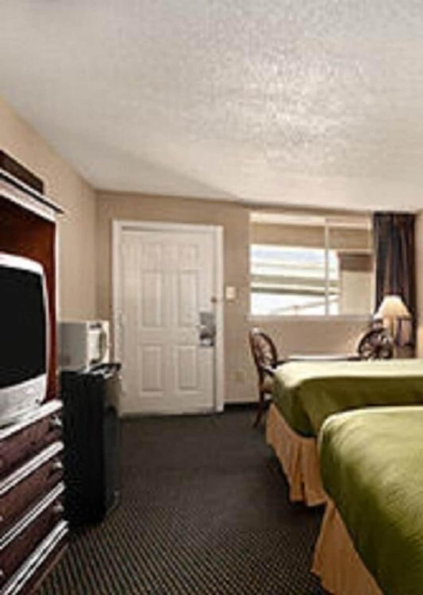 Travelodge By Wyndham New Orleans Harvey Hotel Екстер'єр фото