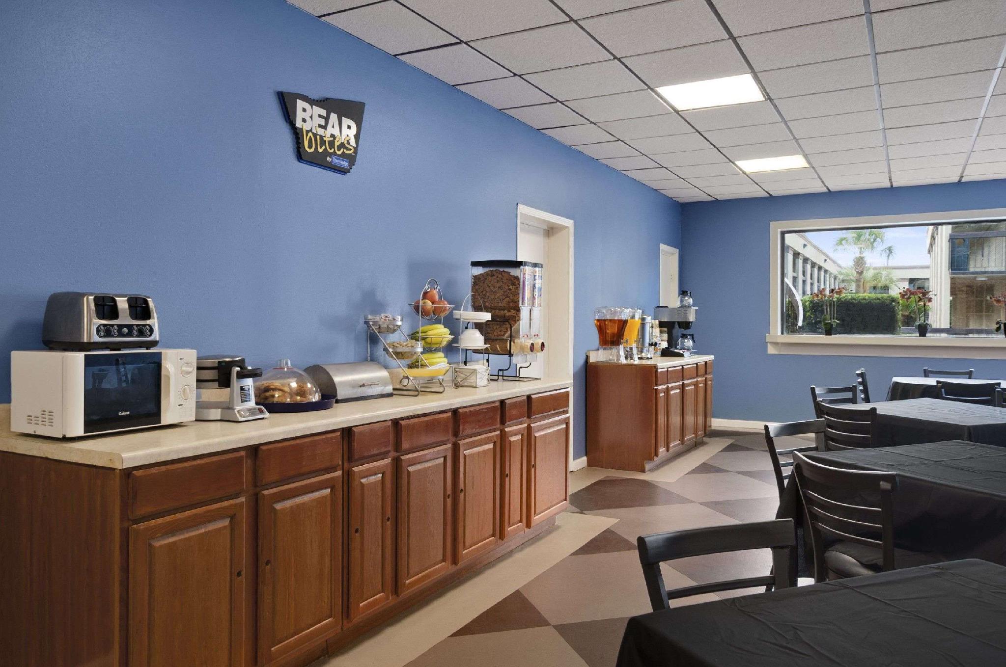 Travelodge By Wyndham New Orleans Harvey Hotel Екстер'єр фото