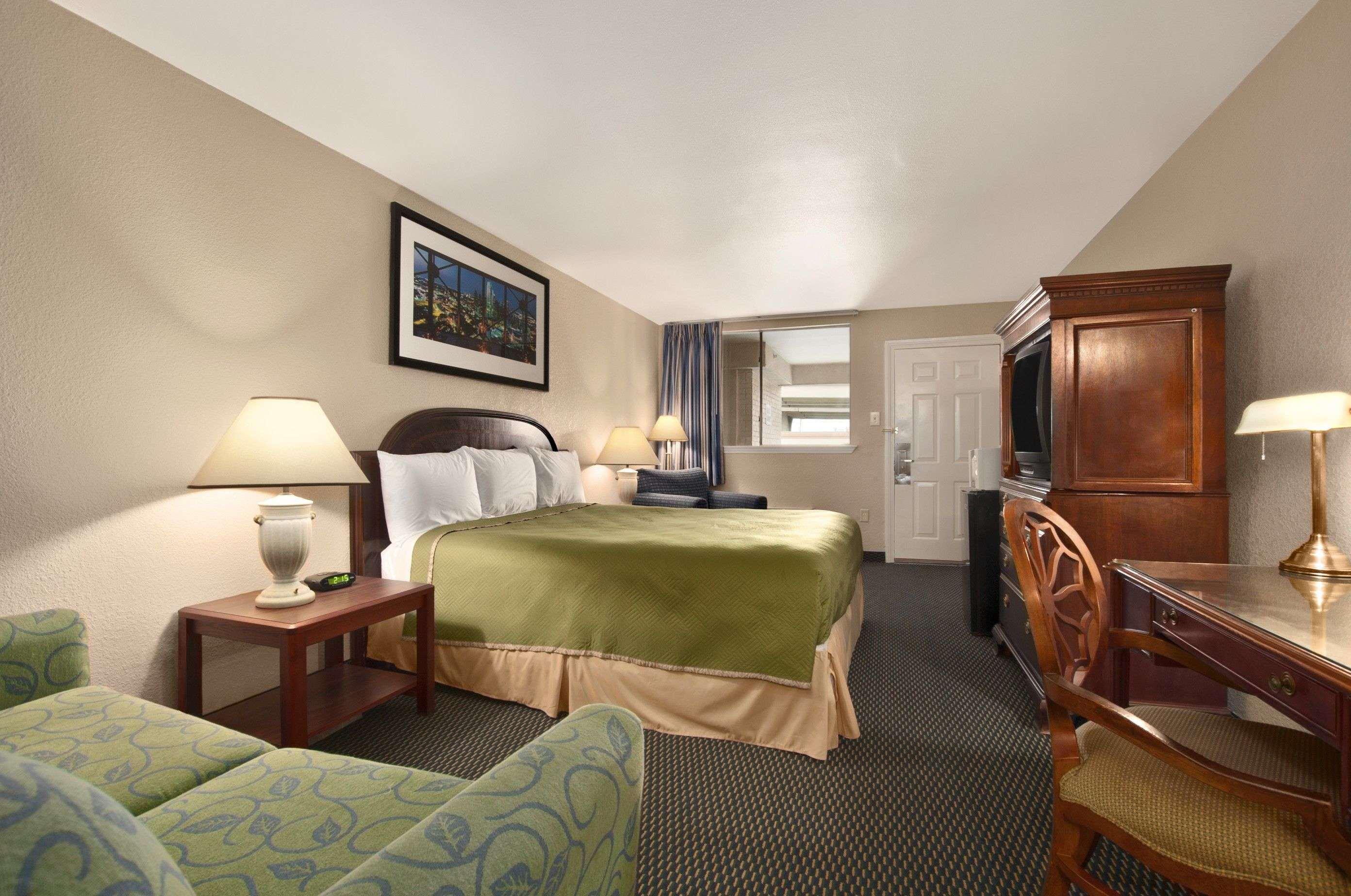 Travelodge By Wyndham New Orleans Harvey Hotel Екстер'єр фото