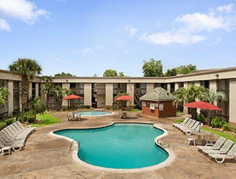 Travelodge By Wyndham New Orleans Harvey Hotel Екстер'єр фото